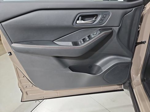 New 2026 Nissan Rogue SV AWD/4WD image 10