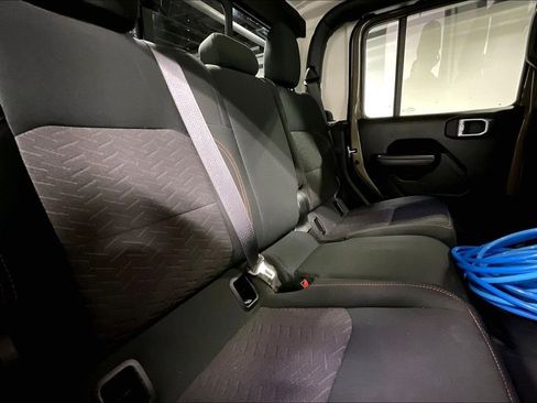 Used 2020 Jeep Gladiator Mojave w/ Trailer Tow Package image 33