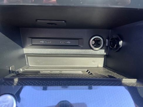 New 2025 Volkswagen Taos SE image 13