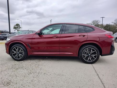 Certified 2025 BMW X4 xDrive30i image 3