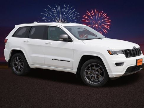 Certified 2021 Jeep Grand Cherokee Limited w/ Quick Order Package 28K 80th AWD/4WD image 2