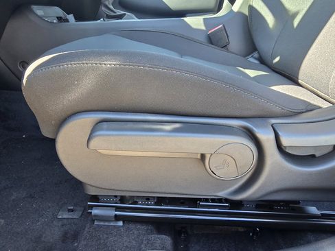 New 2026 Hyundai Kona SE image 16