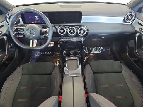 Used 2026 Mercedes-Benz CLA 250 image 9