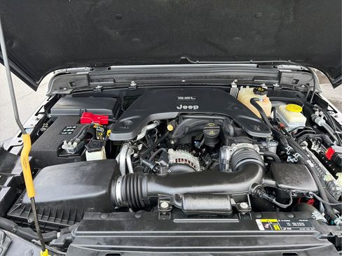 Used 2019 Jeep Wrangler Unlimited Sport image 24