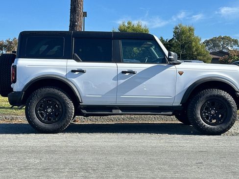 Used 2025 Ford Bronco Badlands AWD/4WD image 6