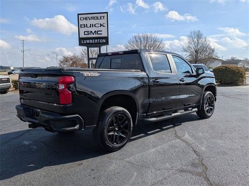 Used 2021 Chevrolet Silverado 1500 LT Trail Boss w/ Convenience Package II image 3