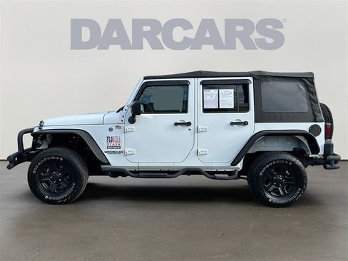 Used 2016 Jeep Wrangler Unlimited Sport image 4