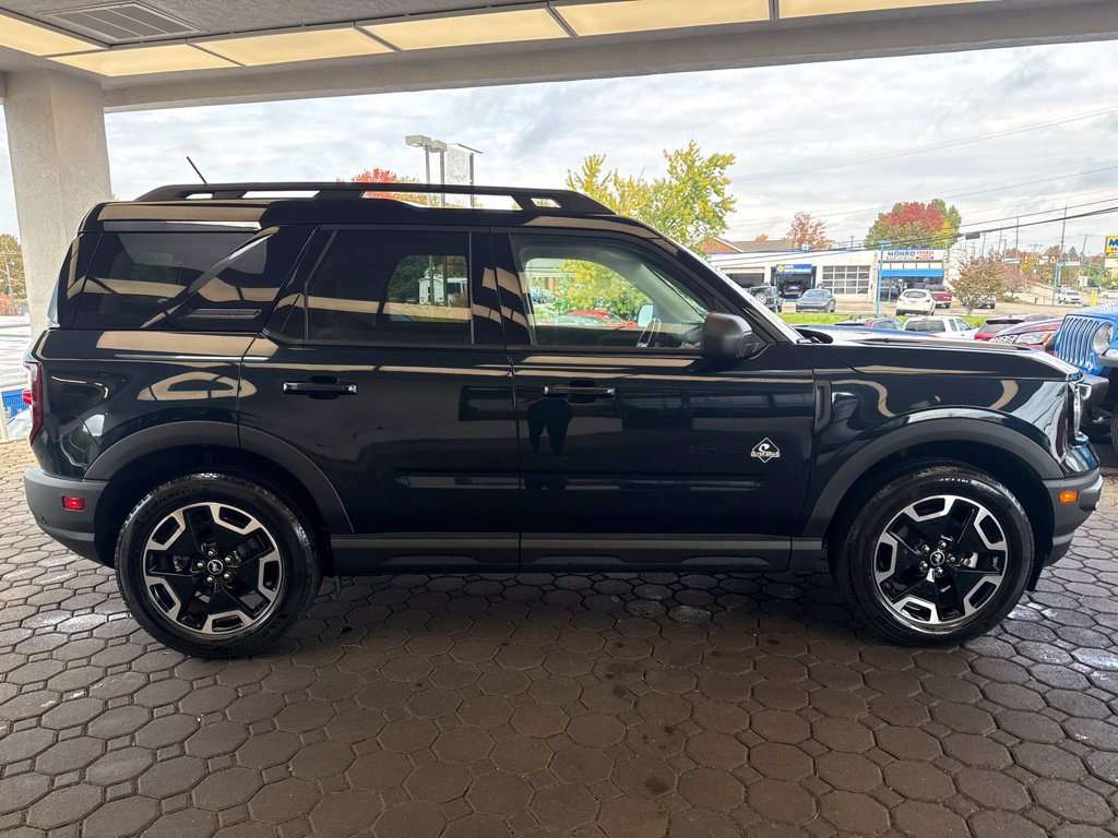 Used 2023 Ford Bronco Sport Outer Banks w/ Tech Package AWD/4WD image 5