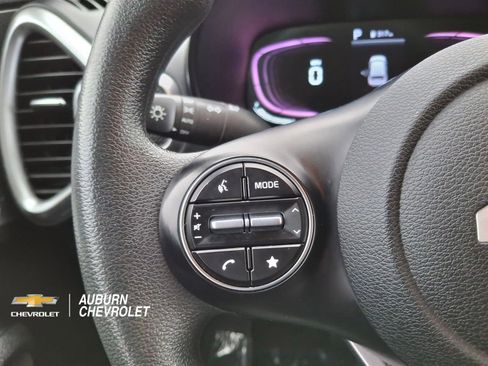 Used 2024 Kia Soul LX w/ Option Group 015 FWD image 12