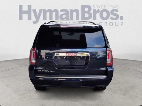 Used 2017 GMC Yukon XL Denali w/ Open Road Package AWD/4WD image 4