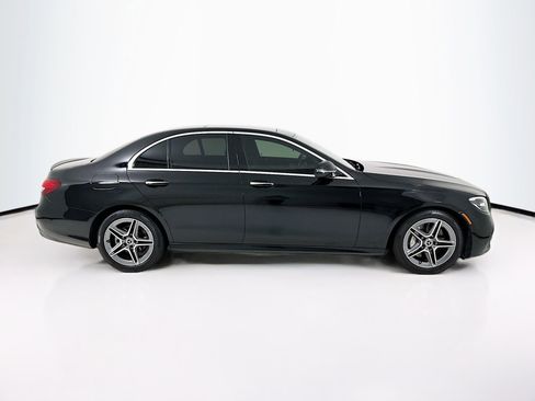 Used 2023 Mercedes-Benz E 350 4MATIC Sedan image 9