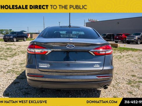 Used 2020 Ford Fusion SE image 27