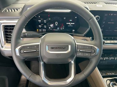 New 2026 GMC Canyon Denali image 7