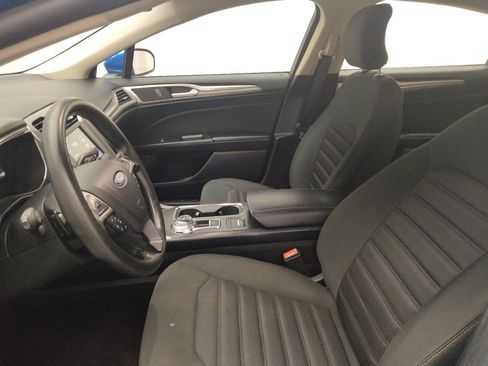 Used 2019 Ford Fusion SE FWD image 17