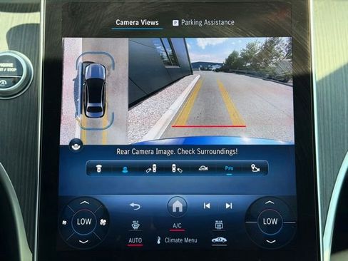Used 2022 Mercedes-Benz C 300 4MATIC Sedan image 39