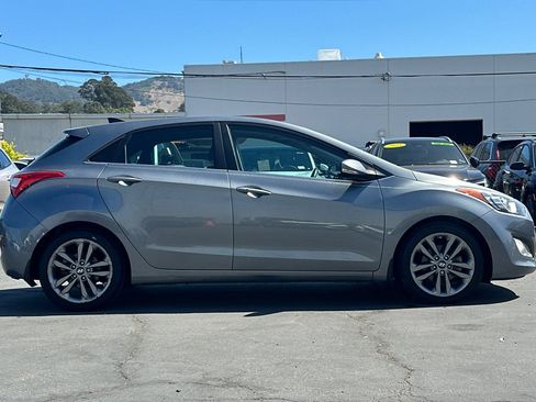 Used 2016 Hyundai Elantra GT w/ Option Group 03 FWD image 8