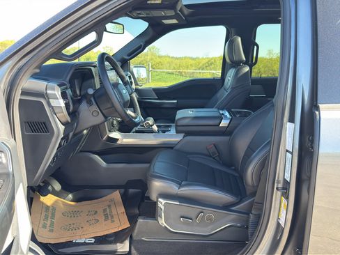 Used 2025 Ford F150 Platinum AWD/4WD image 15