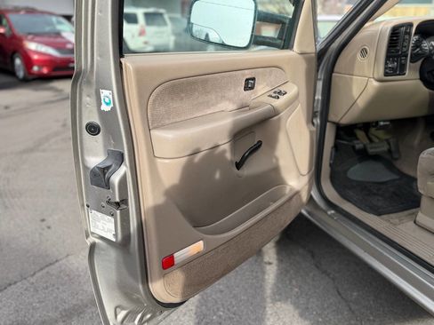 Used 2001 GMC Sierra 2500 SLE w/ Off-Road Skid Plate Pkg image 3