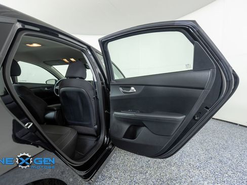 Used 2020 Kia Forte LXS image 33