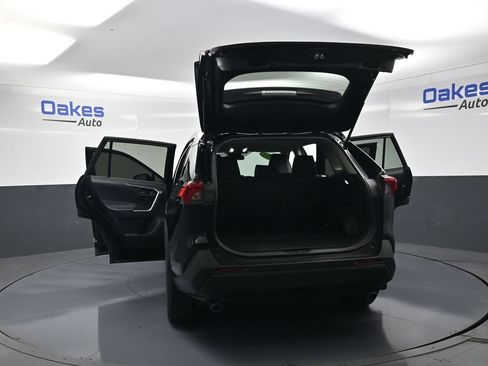Used 2024 Toyota RAV4 LE AWD/4WD image 55