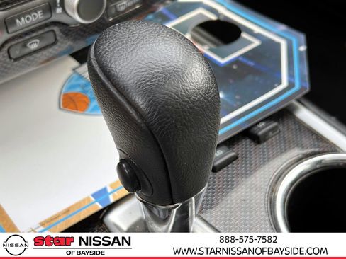 Used 2020 Nissan Pathfinder SL AWD/4WD image 31