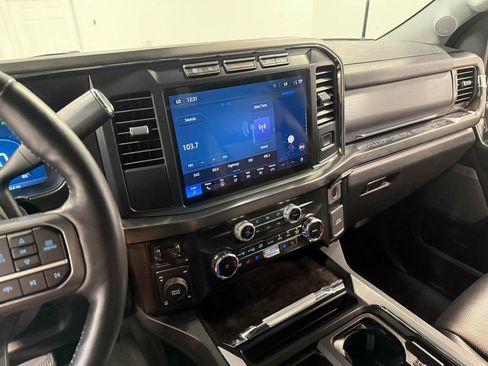 Used 2024 Ford F250 Lariat w/ FX4 Off-Road Package image 78