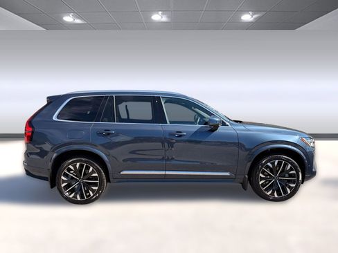 New 2026 Volvo XC90 B6 Plus w/ Protection Package image 8