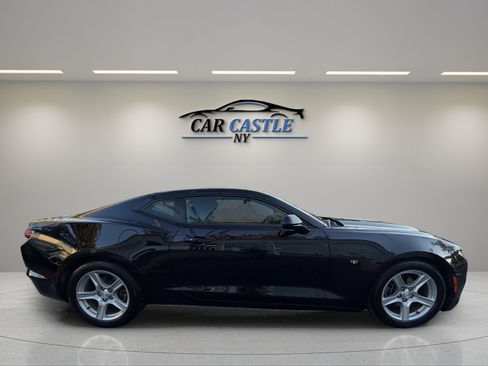 Used 2023 Chevrolet Camaro LT image 6