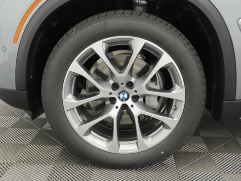 Used 2026 BMW X5 sDrive40i w/ Parking Assistance Package image 32