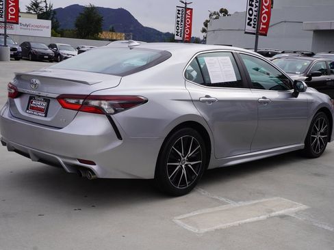 Certified 2023 Toyota Camry SE image 4