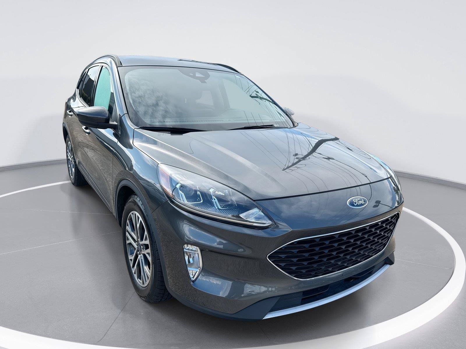 Used 2020 Ford Escape SEL FWD image 1