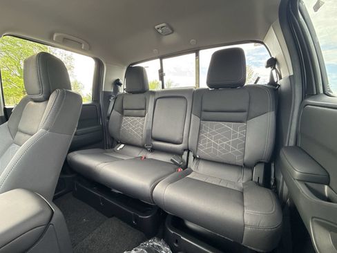 New 2026 Nissan Frontier SV w/ SV Convenience Package AWD/4WD image 14