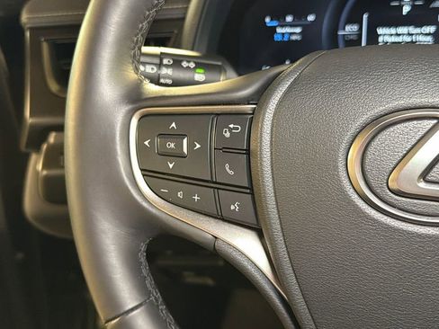 Certified 2025 Lexus UX 300h 300h Premium w/ Accessory Package (Z1) image 30