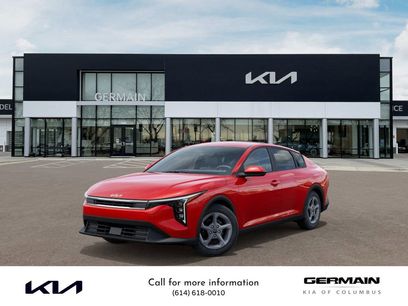 New 2025 Kia K4 LXS