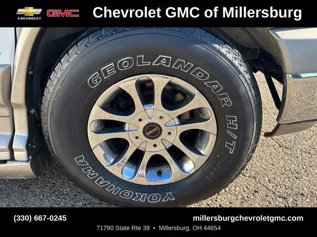 Used 2004 GMC Savana 1500 w/ Preferred Equipment Group RWD image 12