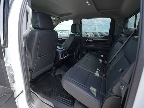 Used 2022 Chevrolet Silverado 1500 LTZ AWD/4WD image 18