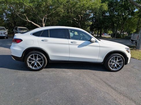 Used 2023 Mercedes-Benz GLC 300 4MATIC Coupe image 3