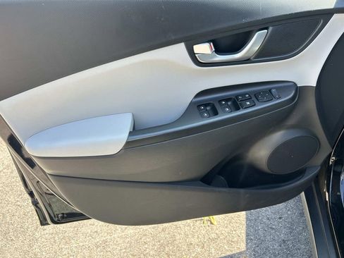 Certified 2023 Hyundai Kona SE FWD image 16