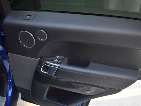 Used 2017 Land Rover Range Rover Sport SVR image 18
