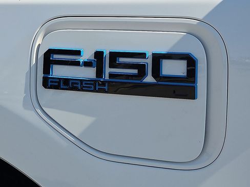 Used 2024 Ford F150 Lightning Flash AWD/4WD image 9
