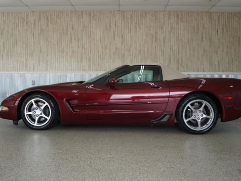 Used 2003 Chevrolet Corvette Convertible w/ Preferred Equipment Group1 image 6