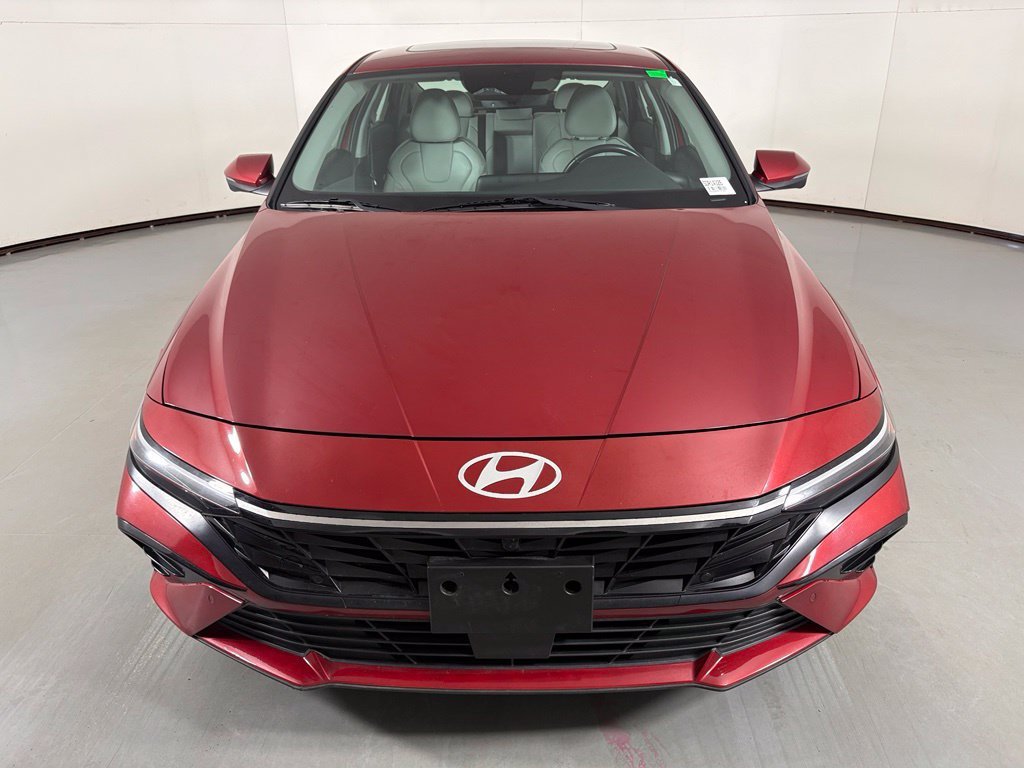 Used 2024 Hyundai Elantra Limited FWD image 3