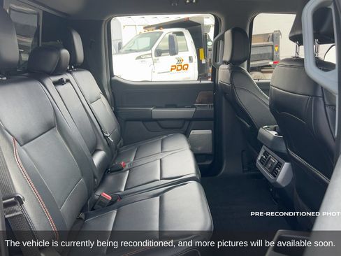 Used 2024 Ford F250 Lariat w/ FX4 Off-Road Package AWD/4WD image 15