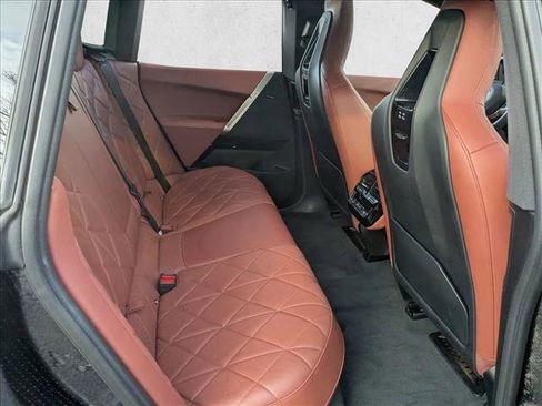 Used 2022 BMW iX xDrive50 w/ Premium Package image 21