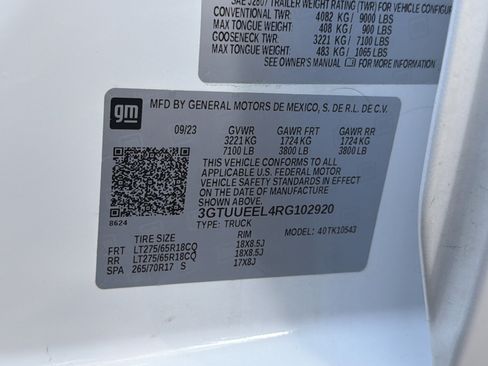 Used 2024 GMC Sierra 1500 AT4 w/ Technology Package image 34