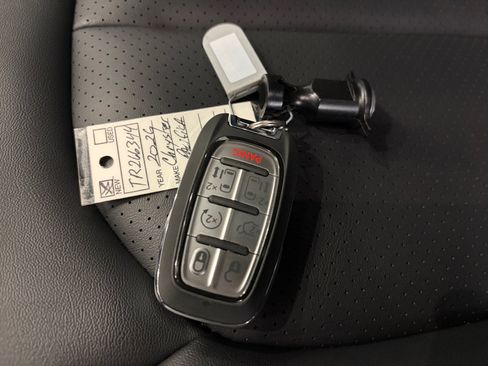 New 2026 Chrysler Pacifica Select image 29