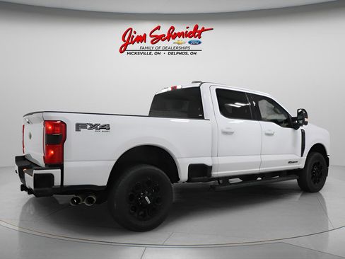 Used 2025 Ford F250 Lariat w/ Black Appearance Package AWD/4WD image 5