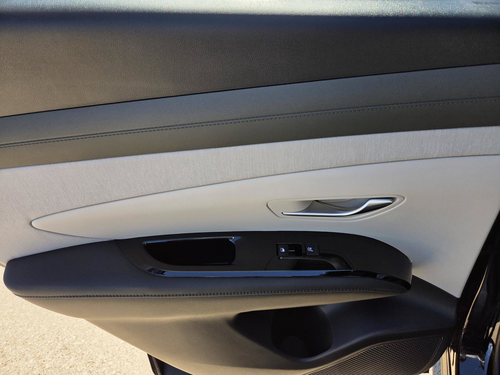 New 2026 Hyundai Tucson Limited FWD image 11