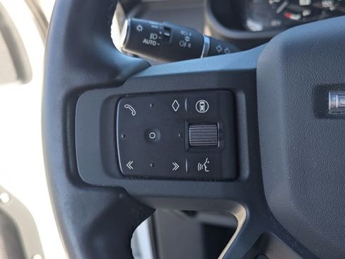 Used 2024 Land Rover Defender 90 X-Dynamic SE image 22