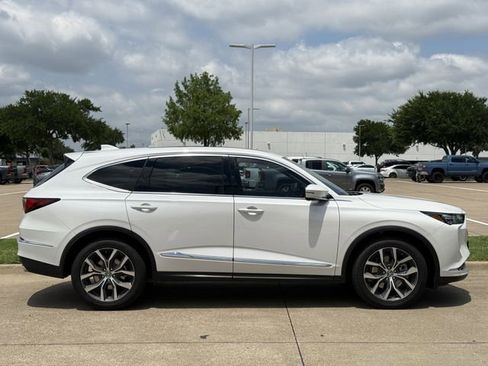 Certified 2024 Acura MDX FWD w/ Technology Package image 3